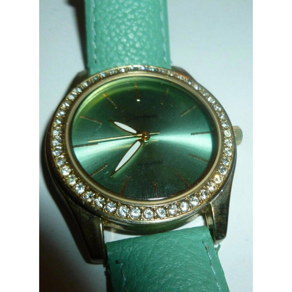 Ladies Geneva‎ Platinum Silver Tone Blue band Analog Watch quartz